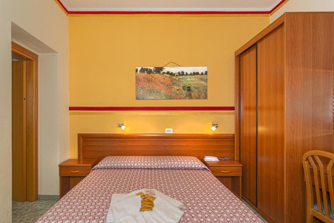 Hotel Dolly Viareggio Exterior foto