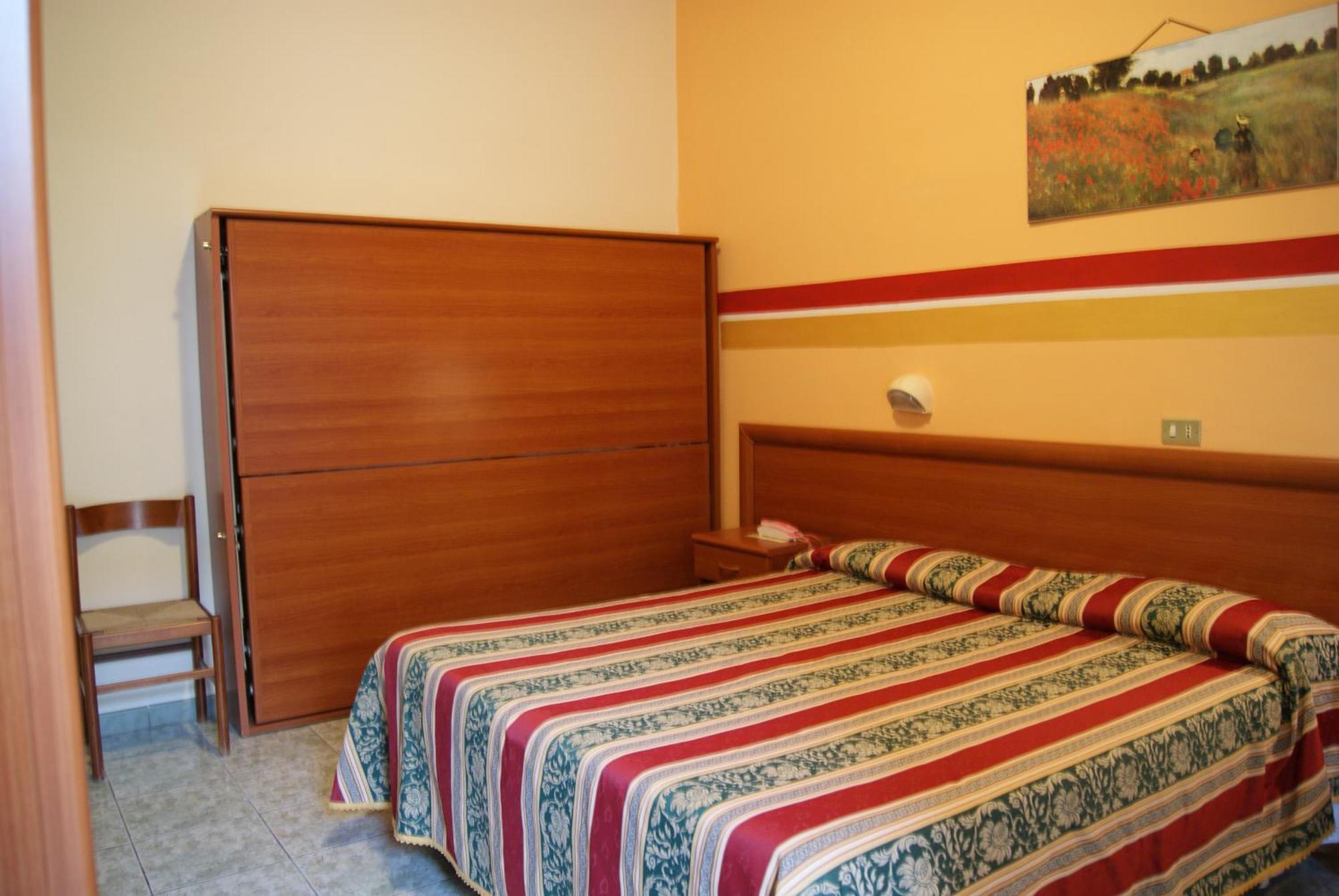 Hotel Dolly Viareggio Habitación foto