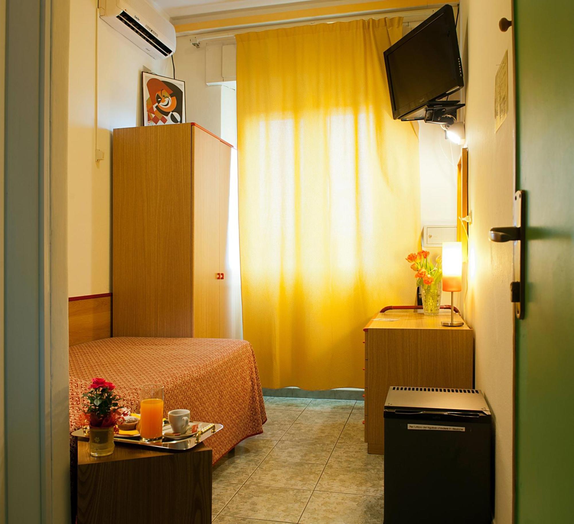 Hotel Dolly Viareggio Exterior foto