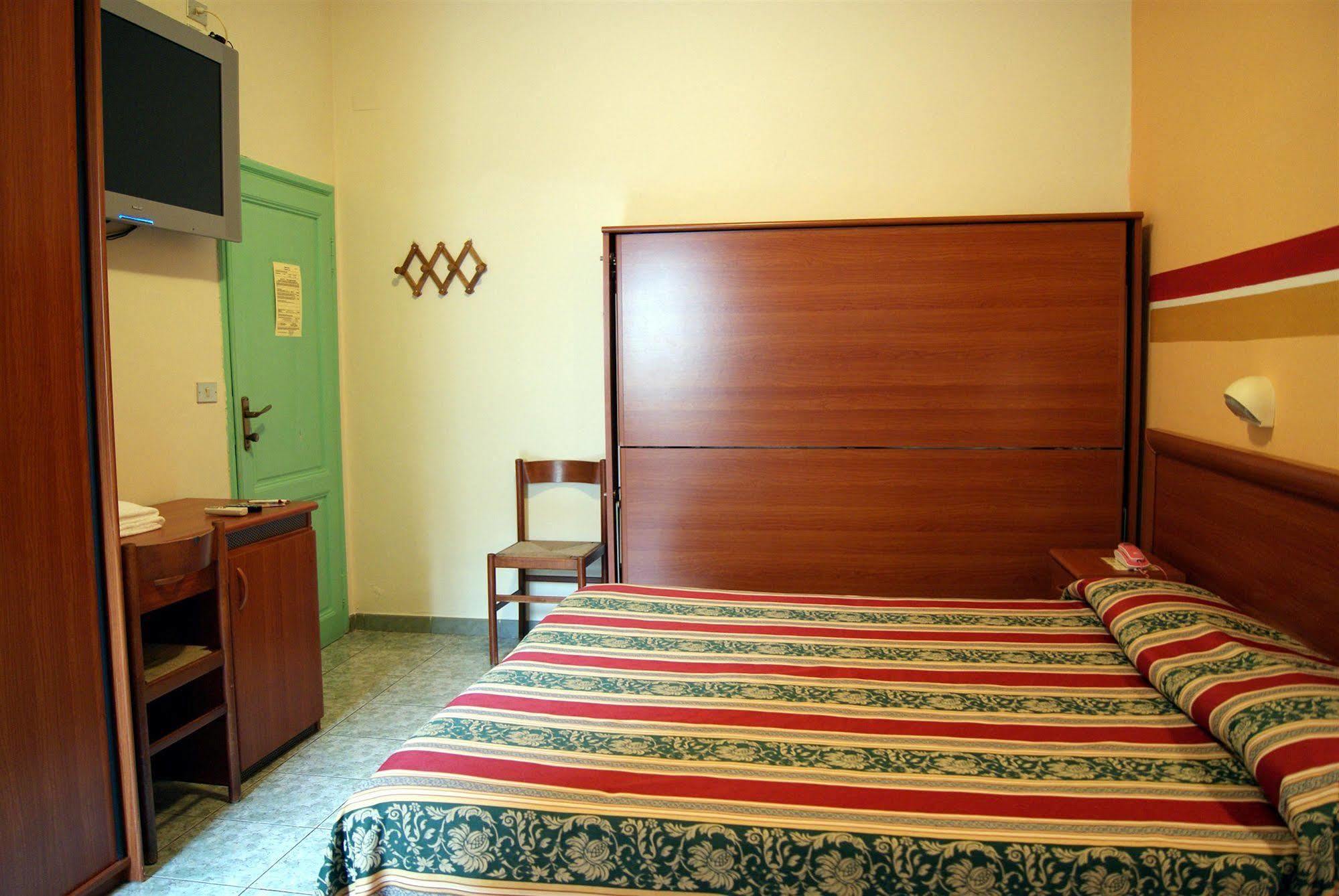 Hotel Dolly Viareggio Exterior foto